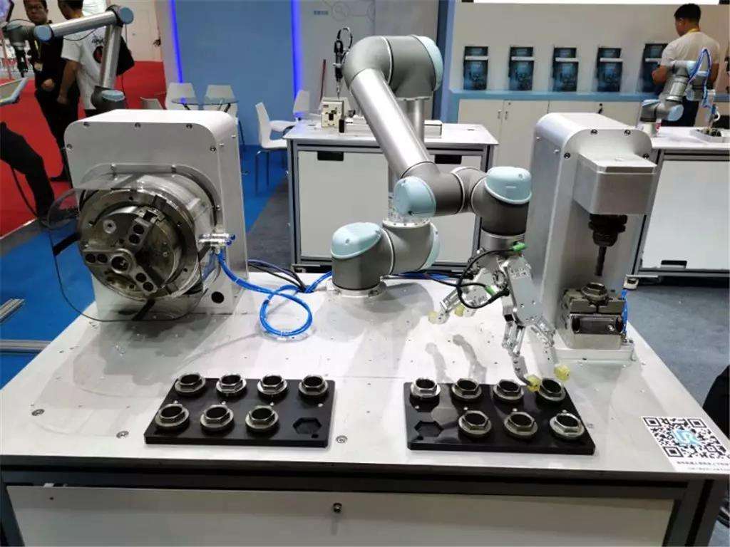 鎰升帶你了解UR優傲機器人 鎰升帶你了解UR優傲機器人